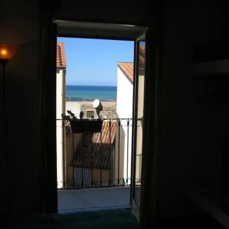 Apartment Seaview Terrace Ficodindia Cir19082027c221287